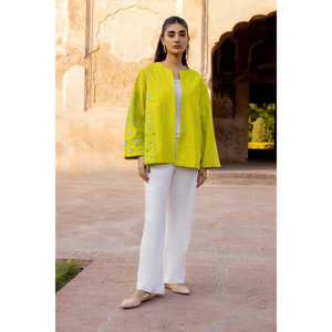 เสื้อแจ็คเก็ตครอปปักลายสีเหลืองเลมอนแบบกลับด้านได้ สำหรับเสื้อโค้ทฤดูหนาวที่ระบายอากาศได้ดี ตกแต่งด้วยลายปะติดและมุก เหมาะสำหรับฤดูใบไม้ร่วงและฤดูหนาว - Product Image 1