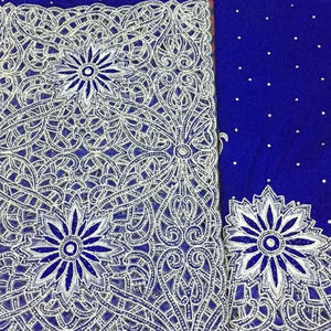 Envoltura de diadema Africana Tafetta con cuentas 3D azul de diseño único con características antiarrugas y transpirables para ocasiones especiales - Product Image 1