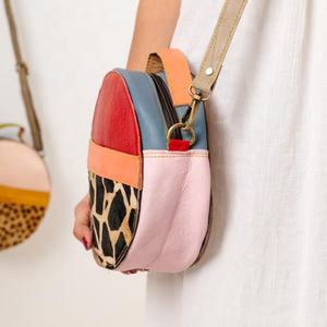 Bolso de hombro tipo bandolera de estilo Vintage de cuero genuino para mujer, diseño de girasol intrincado, portátil, estadio de verano, otoño y primavera - Product Image 4