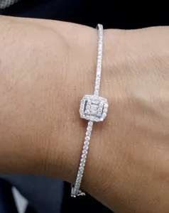 กำไลเทนนิสผู้หญิงสไตล์วินเทจประดับเพชรโมอิสซาไนต์ทรงกลม 4 กะรัต เงินแท้ 925 ชุบทอง - Product Image 1