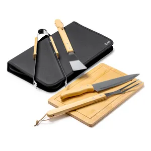 Set Barbecue Personalizzato con Accessori Fantastici per le Tue Avventure di Grigliata all'Aperto! - Product Image 3