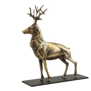 Sculpture de renne moderne faite à la main Statue d'animal en métal Centre de table Pièce maîtresse décorative pour la maison bureau idée cadeau d'anniversaire - Product Image 1