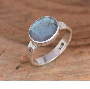 925 Sterling Silver Martelé Bohème Fait À La Main Déclaration Anneau Naturel Labradorite Facettes Ovale Gemme Bijoux Chrétiens - Product Image 3