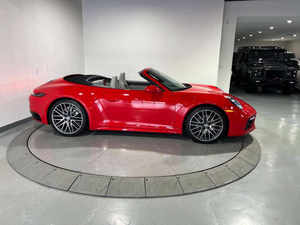 Coupé de luxe 911 Carrera 2024 d'occasion, éclairage LED, sièges sport haut de gamme, performances de vitesse maximale, fourni du Japon - Product Image 4