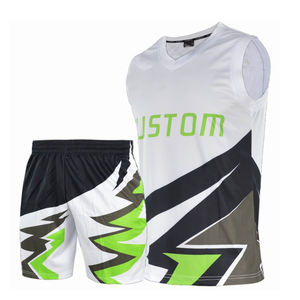 Kit de baloncesto ajustado de poliéster 100% de alto rendimiento con logotipo personalizado y uniforme de baloncesto de tela resistente a la decoloración - Product Image 2