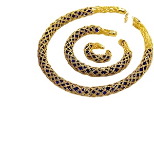 Peignes DDP pour femmes Mayotte RTS Envoi de bijoux en acier inoxydable rares Perle Pierre Connexions intimes Aperçu heureux - Product Image 1