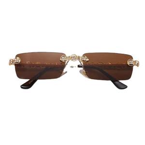 Lunettes de soleil tendance de haute qualité pour femmes, monture carrée, accessoires de mode de luxe hip-hop, lunettes de créateur serties de diamants - Product Image 6