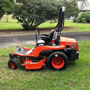 Tondeuse à gazon Kubota Zero Turn avec maniabilité à haute vitesse pour une précision accrue. - Product Image 6