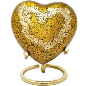 Urna de cremación de recuerdo en forma de corazón única para cenizas humanas hecha a mano en latón y urna de entierro de recuerdo grabada a mano en casa - Product Image 4