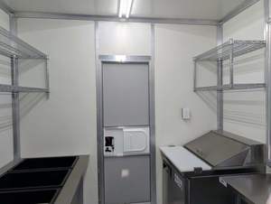 Remolque de Comida Móvil Comercial de 20 pies Equipado con Barbacoa y Terraza Refrigerada en Venta - Product Image 2