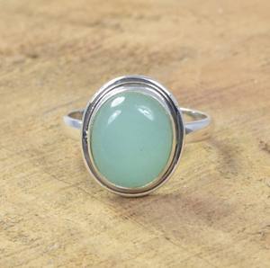 Anillo fino de Plata de Ley 925 minimalista Aqua Calcedonia Piedra preciosa Bisel Collet Anillo Natural Aqua Calcedonia Anillo de piedra ovalada - Product Image 4