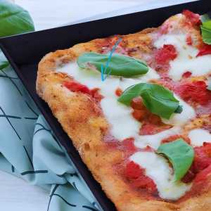 Set di 3 teglie per Pizza rettangolari 30x40cm in ferro blu per forni domestici e pizzerie per la cottura di pizze Focaccia dolci - Product Image 3