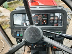 MASSEY FERGUSON 399 tracteur 399 fiable avec turbo .. Heures basses. En très bon état - Product Image 4
