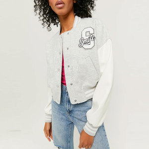 Chaqueta Universitaria de Manga Larga con Diseño Moderno y de Alta Calidad para Mujer, Chaqueta Universitaria Corta con Diseño Personalizado Más Vendida - Product Image 4