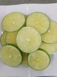 ผู้ขายที่ดีที่สุดทั้งมะนาวแช่แข็ง IQF หั่นบางๆ100% มาตรฐานการส่งออกธรรมชาติ - Product Image 6