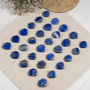Pendentifs unisexes en lapis-lazuli de qualité supérieure AAA, bijoux de mode luxueux au design unique, très demandés et de qualité excellente. - Product Image 4