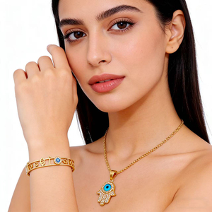 Gioielli Turchi Placcati Oro di Alta Qualità, Amuleto con Alfabeto Latino, Ciondolo Occhio, Mano di Fatima, Collana e Bracciale in Acciaio Inossidabile - Product Image 4