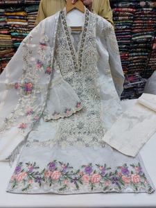 Vestido indio/paquistaní de 3 piezas, producto en oferta, 2022 - Product Image 5