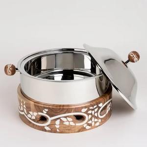Cazuela de lujo árabe, forma redonda, calentador de alimentos de acero inoxidable y madera para decoraciones de comedor con estilo - Product Image 3