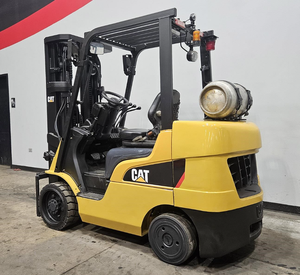 Oferta Exclusiva de Subasta para Montacargas 2C6000 con Neumáticos Acolchados de 2019, Capacidad de Carga de 6000 Libras - Product Image 4