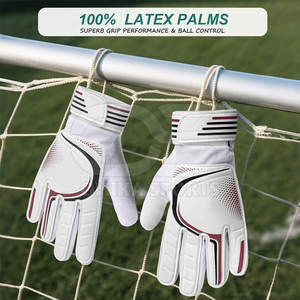 Gants de gardien de but professionnels avec une forte adhérence en latex et des gants de gardien de but de football en maille respirante - Product Image 5