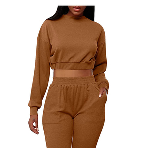 Novedades Conjunto corto con capucha y logotipo personalizado para mujer Sudadera con capucha y pantalones cortos con cremallera para mujer - Product Image 1