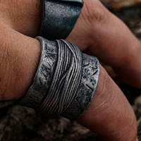 Bague large ouverte en forme d'arc avec détails texturés à la main effet vieilli, bijoux rétro tendance, fournisseur d'accessoires de mode gothique