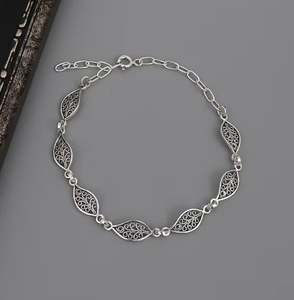 Everyday Vintage Minimalist Boho Leaf Bracelet para mujer Mandala Bracelet Filigrana-Regalo para ella - Product Image 4