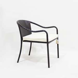 CH Factory-Sillas de ratán para exteriores duraderas y elegantes para cualquier entorno al aire libre - Product Image 4