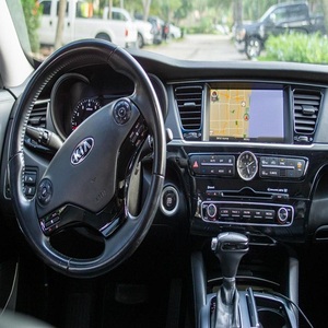 ¡Oferta Imperdible! Kia K900 Premium 2015 Súper Limpio, 420 hp, 5.0L V8, Tracción Trasera, Color Blanco Perla, Sedán de Lujo Ext. - Product Image 3