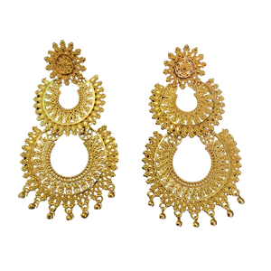 Ensemble de boucles d'oreilles à prix raisonnables avec des boucles d'oreilles Jhumka plaquées or 22CT de conception traditionnelle bijoux pour les femmes portées par les exportateurs - Product Image 1