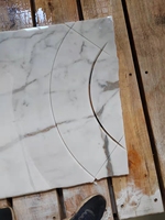Máquina de Corte de Piedra con Control Servo CNC, 360 °   Cabeza Giratoria y 45 °   Plataforma Inclinable para el Procesamiento de Losas de Mármol y Granito