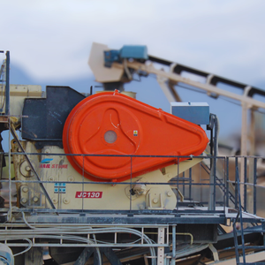 Trituradora de Mandíbulas Industrial para Trituración de Roca Dura y Operación a Largo Plazo para Aplicaciones de Minería, Agregados y Construcción, Fabricada en India - Product Image 2