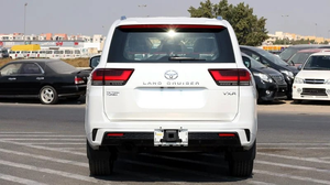 SUV de luxe 7 places de taille standard premium 2024, grande garde au sol / performances puissantes / prêt pour le tout-terrain - Product Image 4