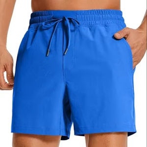 Short de streetwear décontracté pour hommes confortable et polyvalent pour les activités quotidiennes et les sports Design personnalisé Short chaud teint en plaine - Product Image 1