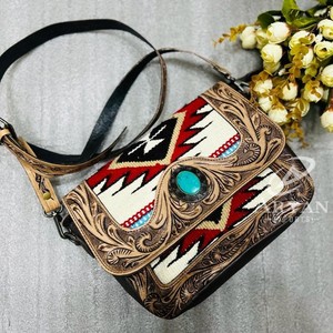กระเป๋าหนังสไตล์ตะวันตก aztec Tooled กระเป๋าวินเทจสีเทจสีเทอร์ควอยซ์ที่มีเอกลักษณ์ - Product Image 1
