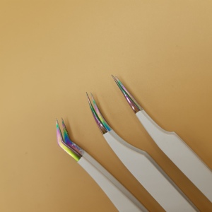 Pinces à épiler de précision en acier inoxydable à pointes dentelées pour extensions de cils, revêtement en poudre, pointes en fibre, prise en main parfaite, isolation - Product Image 3