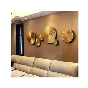 Gold Plated Sofa Side Retro Wall Arts Round Shaped Modern Luxury Style Galvanized Metal Easy Fixable Panel Crafts High Quality