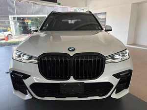 BMW X7 M50i 2024 USADO, Blanco, Diésel, Turbo, Automático, SUV, Vista Frontal, Exhibición en Sala de Exposiciones, con Asientos de Cuero - Product Image 2