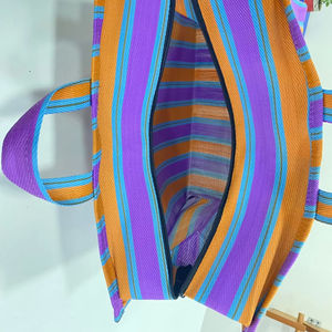 Sacs cosmétiques de plage recyclés Handloom personnalisés écologiques Étuis à provisions en plastique tissé à rayures à la mode avec fermeture à glissière réutilisable - Product Image 1