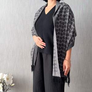 100% Châle tissé en cachemire mongol personnalisé Hijab 70x200 cm gris foncé et gris pour l'hiver pour les saisons froides - Product Image 6