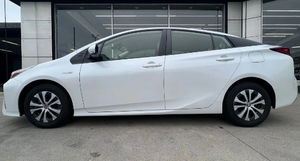 Seminuevo 2021 Toyota Prius XLE AWD-e AWD 1.8L 4 cilindros DOHC 16V VVT-i variable continua (ECVT) - Product Image 2