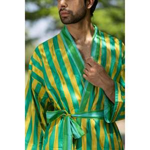 Peignoir Unisexe Bohème en Pur Coton, Robe de Chambre Géométrique de Luxe, Coupe Décontractée XL, Doux et Réversible pour Hommes et Femmes, Idéal Été - Product Image 3