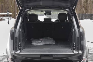 USADO LHD/RHD 2025 R A N G E ROVER P400 SE LWB - Product Image 5