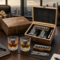 SHUNSTONE Verres à whisky rotatifs, ensemble de deux pièces, avec pierres à whisky, plateau en bois, kit de bienvenue pour employés