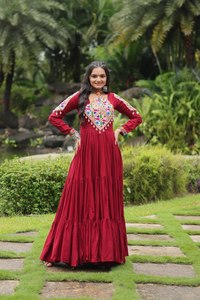RADHE EXPORTS Vestido de Fiesta de Secado Rápido Estilo Moderno con Estampado en Relieve de Rayón Marrón Indio/Pakistaní para Mujer - Product Image 3