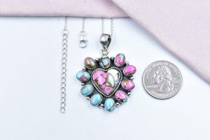 Pendentif dahlia de barbe à papa fait main en argent sterling avec chaîne réglable - Product Image 4