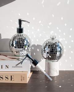 ตู้ทำสบู่ทำจากกระจกพร้อมปั๊มเหมาะอย่างยิ่งสำหรับสบู่เหลวชุดตกแต่งห้องน้ำและห้องครัวทุกวัน - Product Image 1