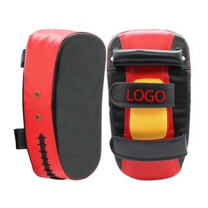 Cible de frappe pour entraînement de boxe et arts martiaux avec rembourrage en mousse souple, en cuir véritable robuste, personnalisable pour le karaté et les coups de pied - Product Image 3