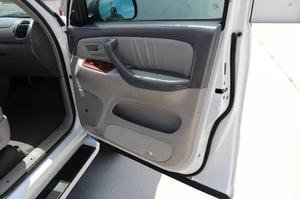 TOYOTA SEQUOIA LIMITED 2005 USADO, VOLANTE A LA IZQUIERDA/DERECHA - Product Image 3